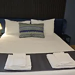 Hotell Marinha Garden - Al